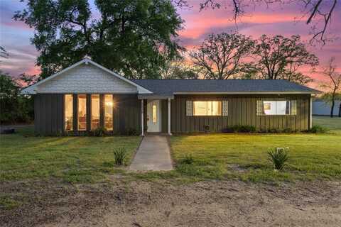 2338 N Tool Drive, Seven Points, TX 75143