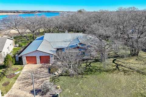 201 Familia Court, Azle, TX 76020