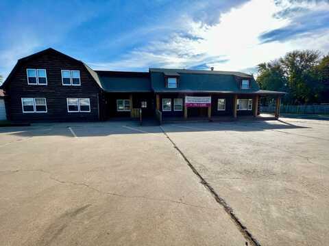 1200 N Main St, Tonkawa, OK 74653