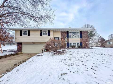 3117 ST ANDREWS Drive, Pekin, IL 61554