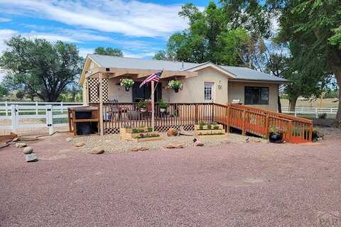 245 K St, Penrose, CO 81240