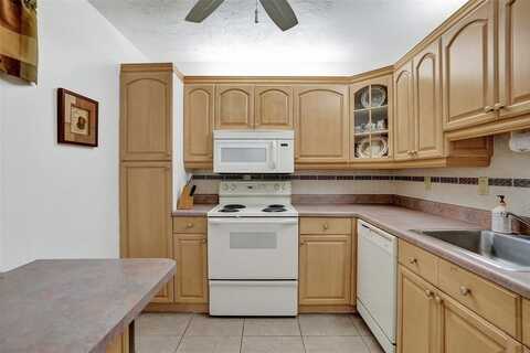 2831 Somerset Dr, Lauderdale Lakes, FL 33311