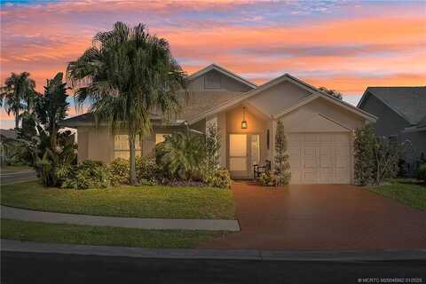 227 Moccasin Trail W, Jupiter, FL 33458