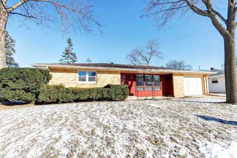 1082 ROCKDALE Street, GREEN BAY, WI 54304