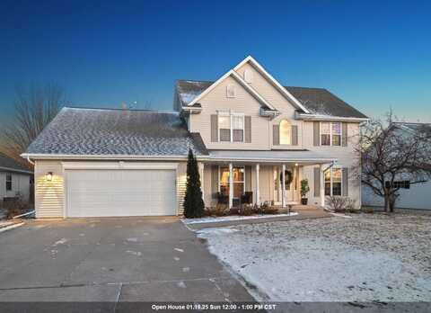 555 FAIR WINDS Lane, GREEN BAY, WI 54311