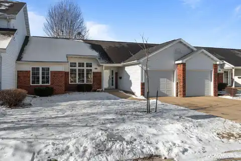 3301 N MISTWOOD Lane, APPLETON, WI 54914