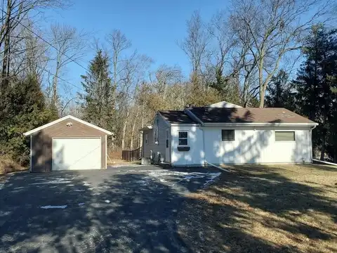 5002 W VIEBAHN Street, MANITOWOC, WI 54220