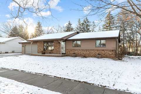 223 E MEADOW GROVE Boulevard, APPLETON, WI 54915