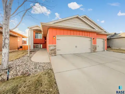 4409 S Tribbey Trl, Sioux Falls, SD 57106