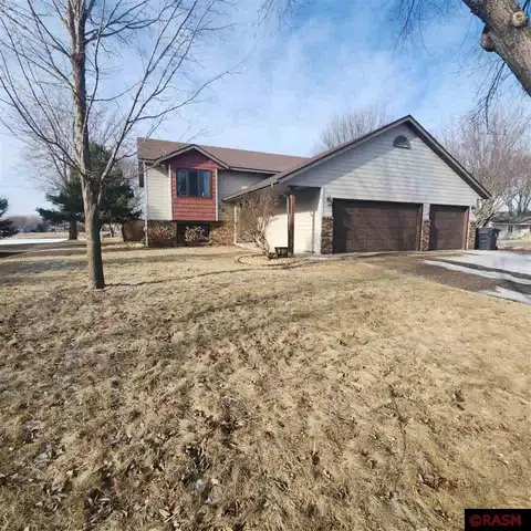 100 Sandpiper Drive, Mankato, MN 56001