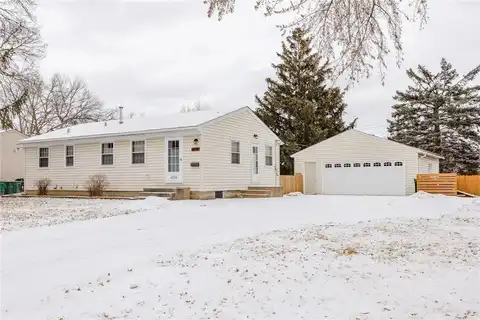 6056 Quebec Avenue N, New Hope, MN 55428