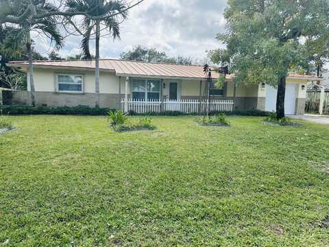 1043 Coral Drive, Boynton Beach, FL 33426