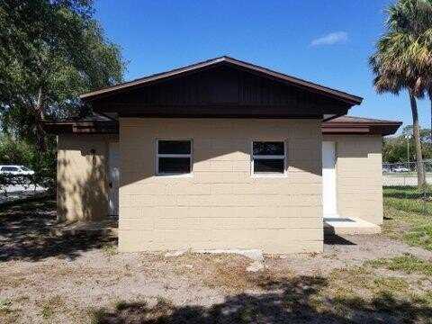 806 N 25th Street, Fort Pierce, FL 34946