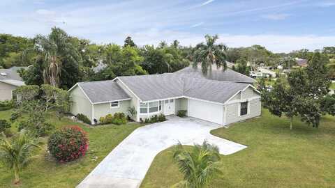 7843 SE Lexington Avenue, Hobe Sound, FL 33455