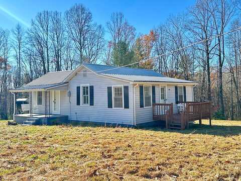 9462 Henry RD, Henry, VA 24102