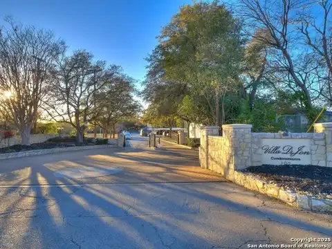 100 Lorenz Rd, San Antonio, TX 78209