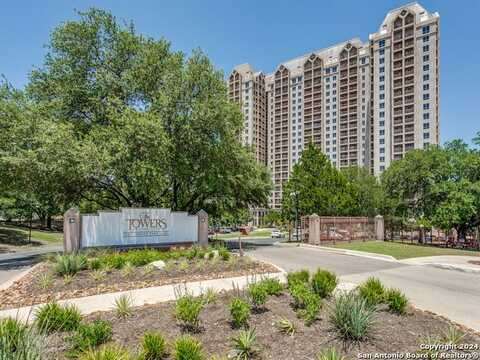 1 TOWERS PARK LN, San Antonio, TX 78209