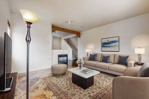 4710 Highlands Loop, Santa Fe, NM 87507