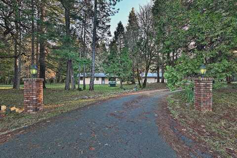 1523 Cedar Flat Road, Williams, OR 97544