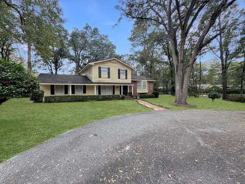 1606 Twin Lakes Drive, Bainbridge, GA 39819