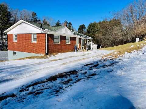 1472 Freemont Road, Hillsville, VA 24343