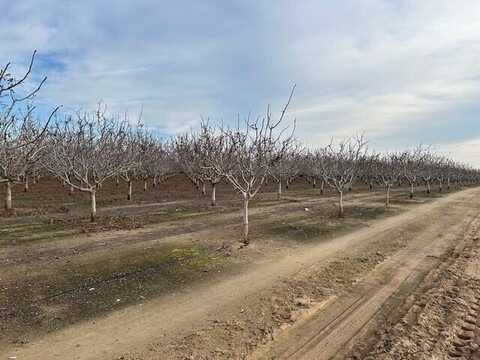 Cecil Avenue, Delano, CA 93215