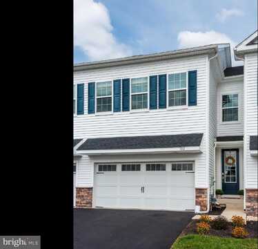 102 THOMOND WAY, ROYERSFORD, PA 19468