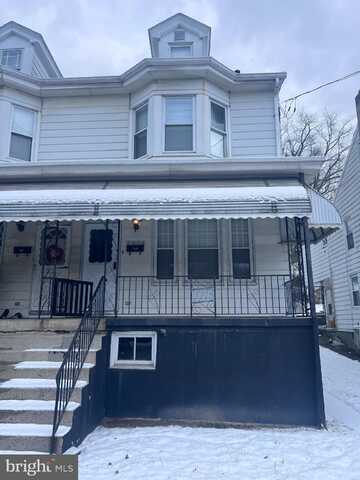 2273 W MARKET STREET, POTTSVILLE, PA 17901