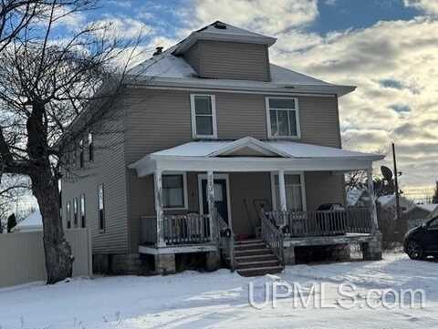 223 S 18th, Escanaba, MI 49829