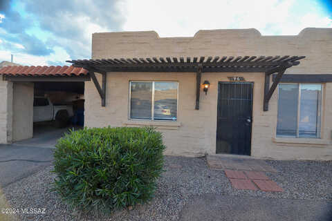 W La Osa Drive, Tucson, AZ 85705