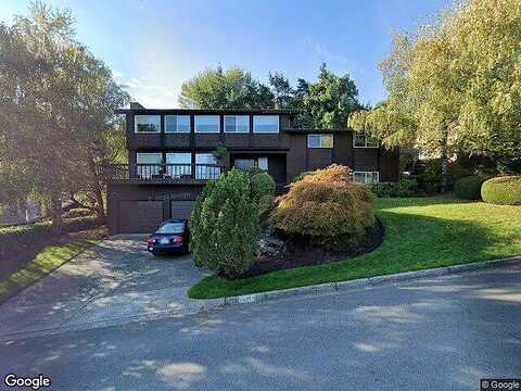 174Th, BELLEVUE, WA 98008