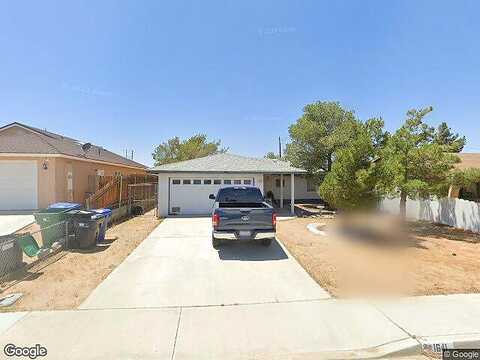 Mccall, RIDGECREST, CA 93555