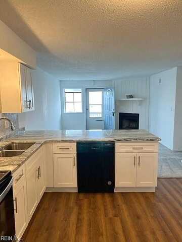 W Ocean View Ave, Norfolk, VA 23503