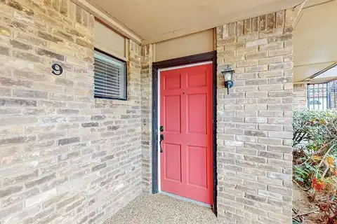 E Harwood Road #9, Euless, TX 76039