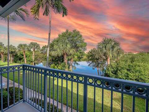 Alta Meadows Ln, Delray Beach, FL 33444