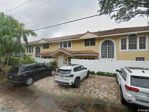 Ne 6Th St, Fort Lauderdale, FL 33304