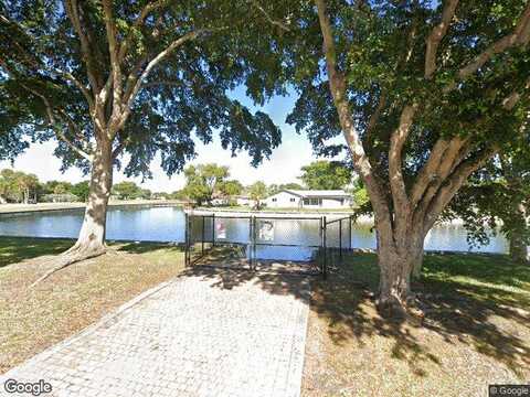 Nw 98Th Ter, Tamarac, FL 33321