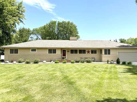 4Th Avenue, Austin, MN 55912