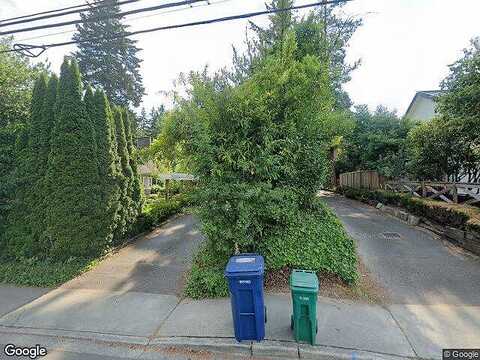 6Th, KIRKLAND, WA 98033