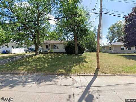 15Th, CLINTON, IA 52732