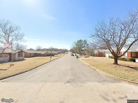 N 1St St, IOWA PARK, TX 76367