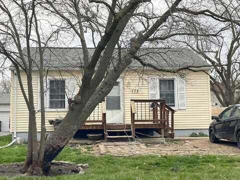 N Kenwood St, Argenta, IL 16777215