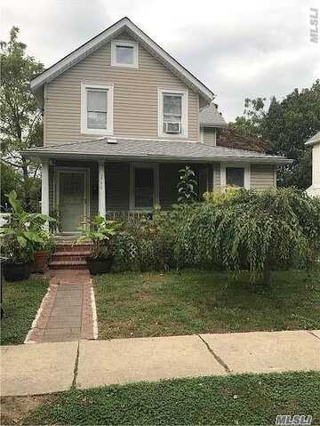 Belmont Ave, WESTBURY, NY 11590