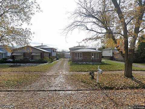 157Th, HARVEY, IL 60426