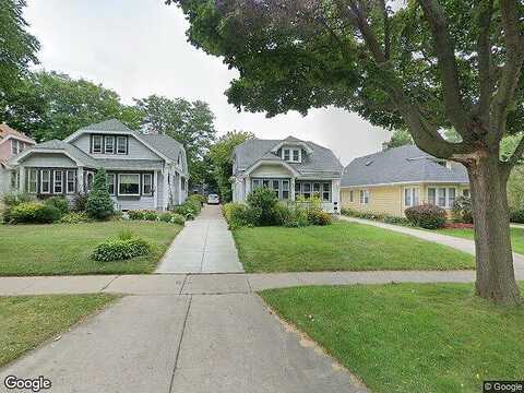 67Th, MILWAUKEE, WI 53213