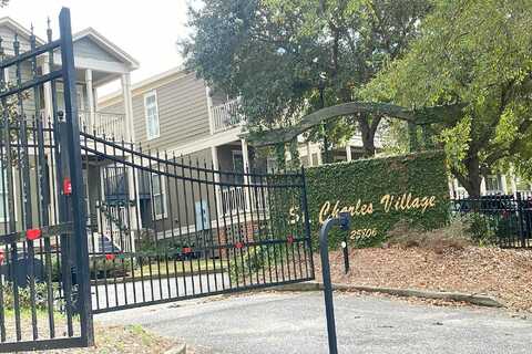 Pollard Rd Apt 131, Daphne, AL 36526