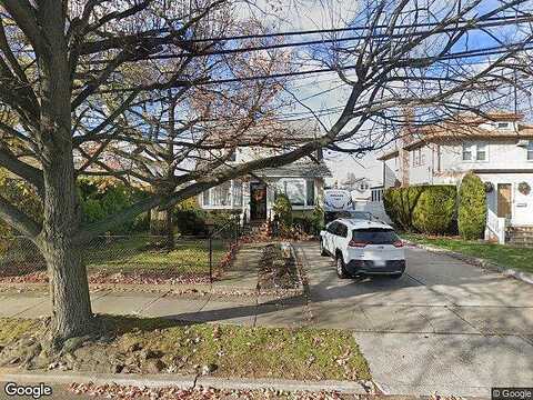 Grand Ave, BELLMORE, NY 11710