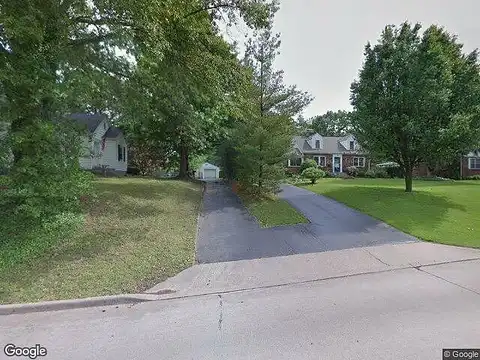 North Dr, BELLEVILLE, IL 62226