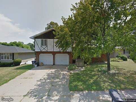 Knollcrest, PEKIN, IL 61554