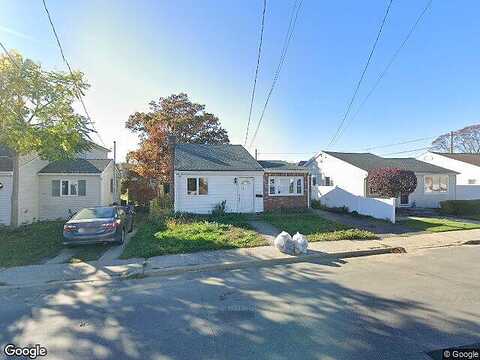 Royal, OCEANSIDE, NY 11572